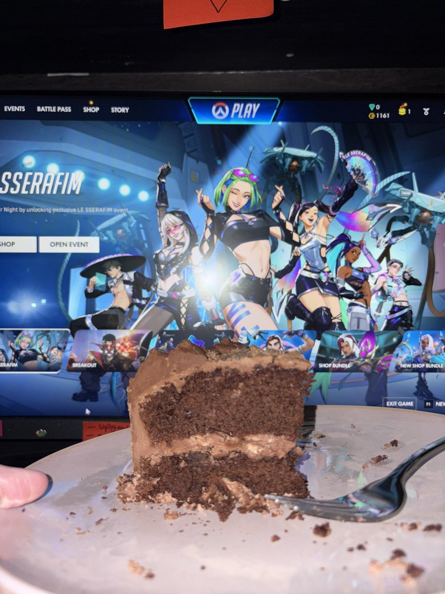linkclaws's tweet photo. I love being an adult !!!!!!!!!! https://t.co/XwXBnz8aVI