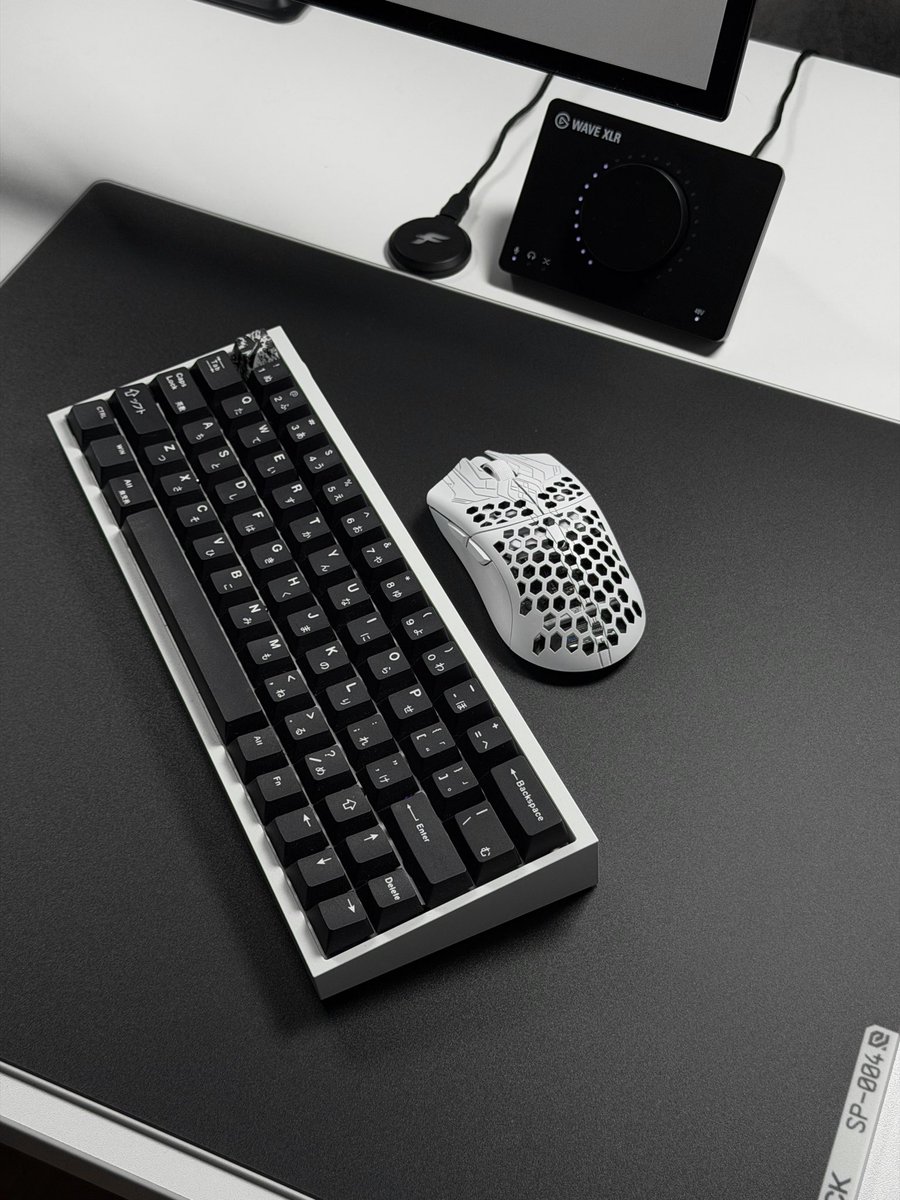 xstrrl's tweet photo. current peripherals

#desksetup https://t.co/O4RyYz4fYs