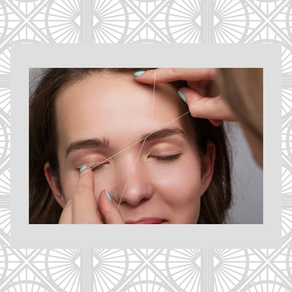 jarbastheb's tweet photo. It's official! 🚨
We just relaunched our threading services! 👏
🌸 What is Threading
Threading is where a thin cotton or polyester thread is doubled, then twisted. It is then rolled over areas of unwanted hair, plucking the hair at the follicle https://t.co/AlIoj7bPl9