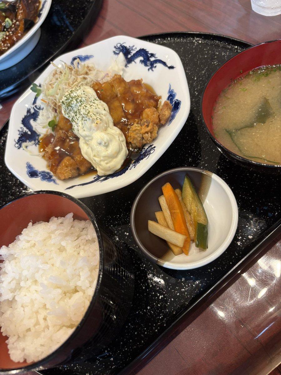 yuka_nozu's tweet photo. 日々、打ち合わせ、打ち合わせ、打ち合わせ！！！で、普段行かないようなカフェとか行って美味しいの食べまくってるけど、ラーメンの頻度が下がったので太りません🐽 https://t.co/gFFBXy04c1