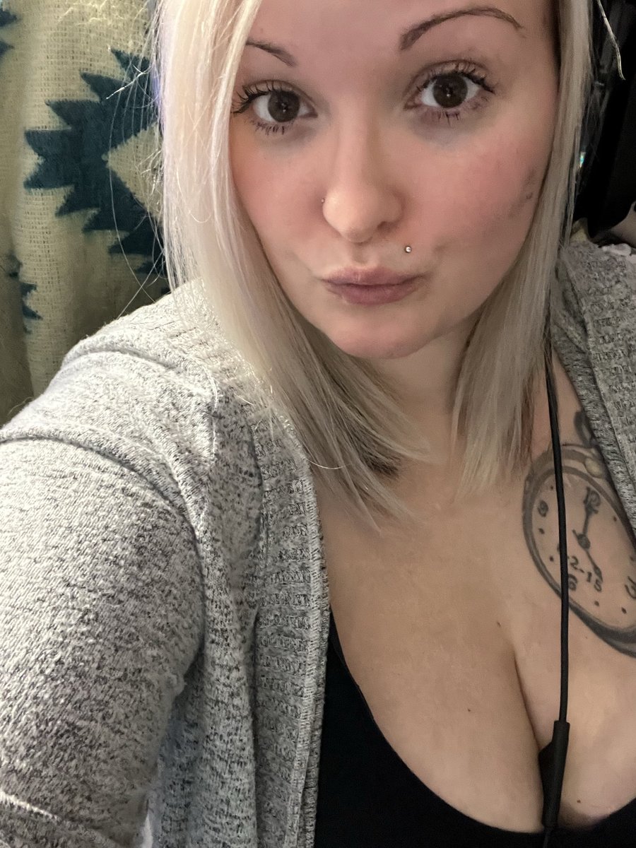 TheLilDiamond__'s tweet photo. Michael can’t get me!

Going live 🔴🎮👾: 
Catch me here 💎: 
https://t.co/9wz8St5nde
https://t.co/qTfsgqbxPa
https://t.co/nBs9LiajyV https://t.co/ENZoEuXn1S