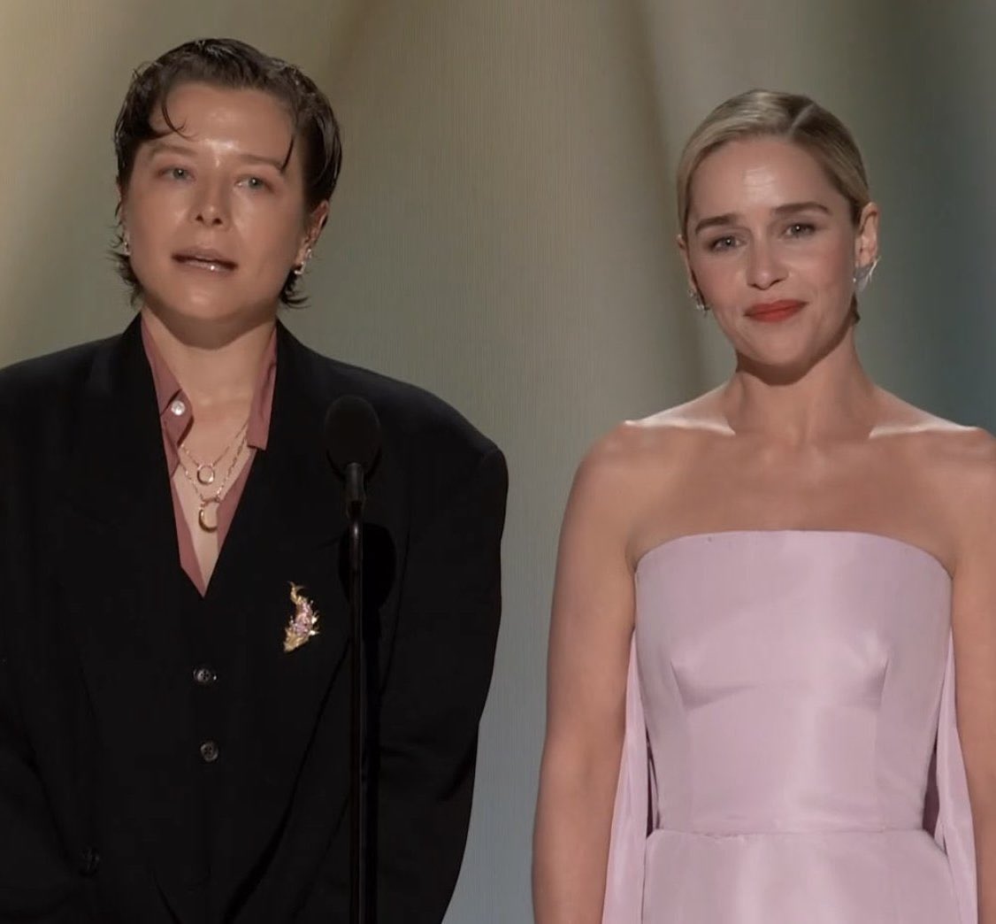 DiscussingFilm's tweet photo. Emilia Clarke and Emma D'Arcy — 2 generations of Targaryens — unite at the Emmys.

See the full winners list: https://t.co/7rIuXlwYlJ https://t.co/TNXh3imP88