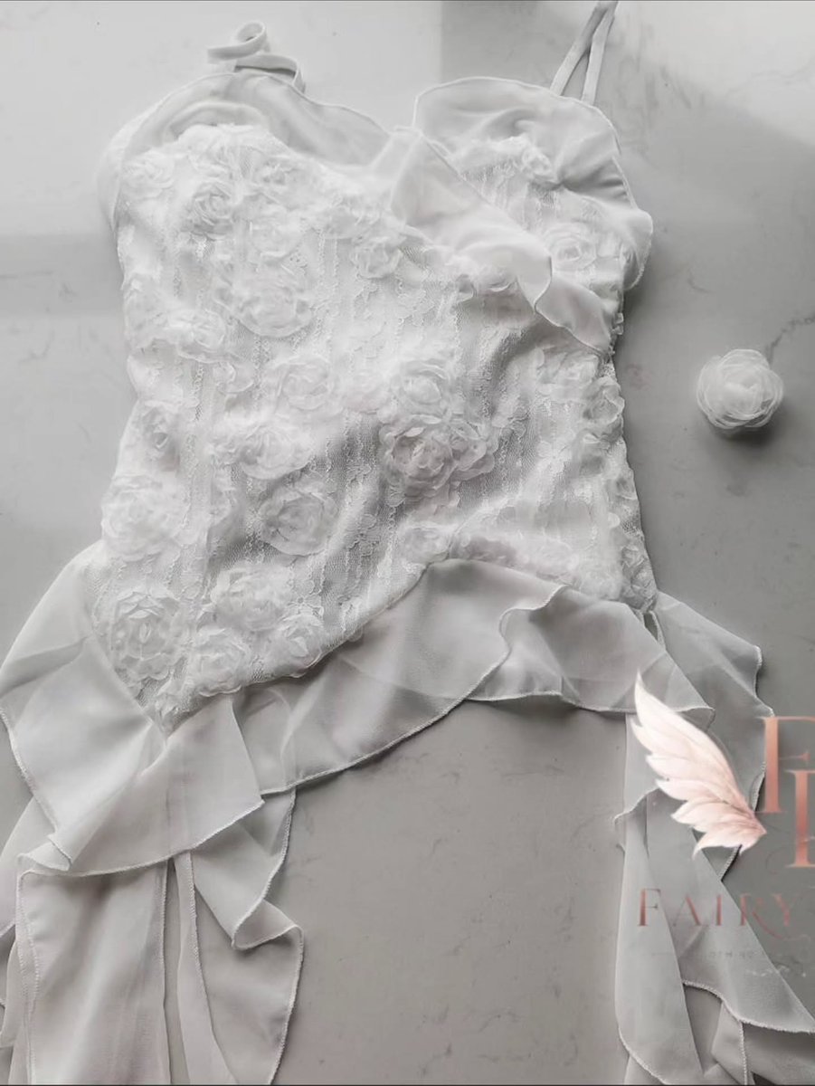 limao_fm's tweet photo. Jellyfish-inspired tops are in stock. DM to order. https://t.co/TcnDxHa7o3