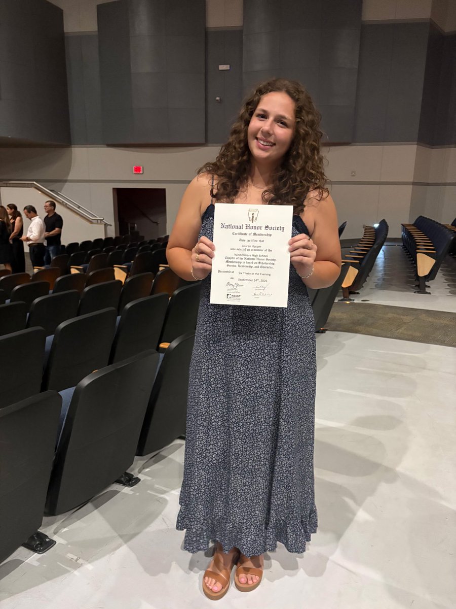 RayHarperConch's tweet photo. Melissa and I are very proud of Lauren.  She was inducted into National Honor Society this evening. Academics are always the priority. https://t.co/pRFC9FeUWp