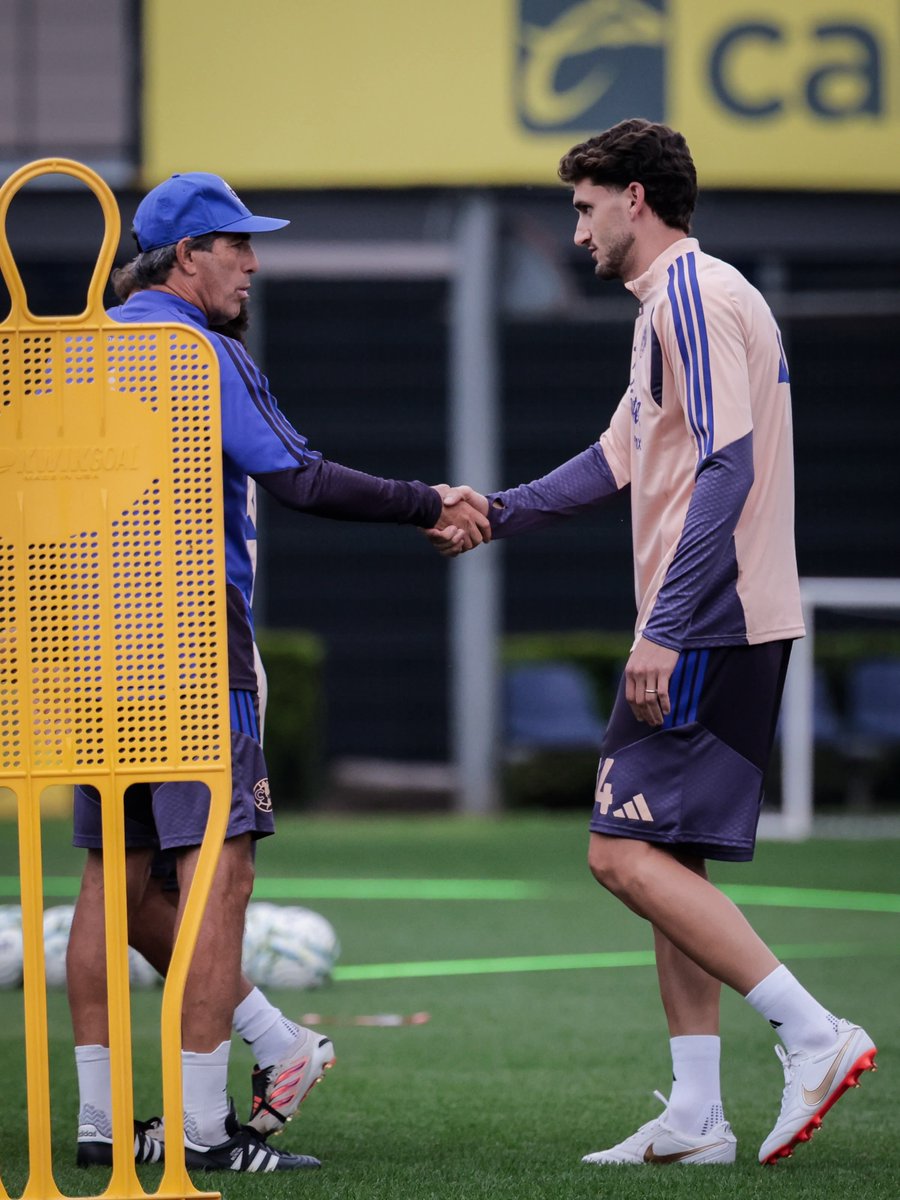 JairAguila7's tweet photo. Ojalá Guillermo Almada si lo meta de titular en el clásico 🦅😮‍💨 https://t.co/4ohjAHdoCO