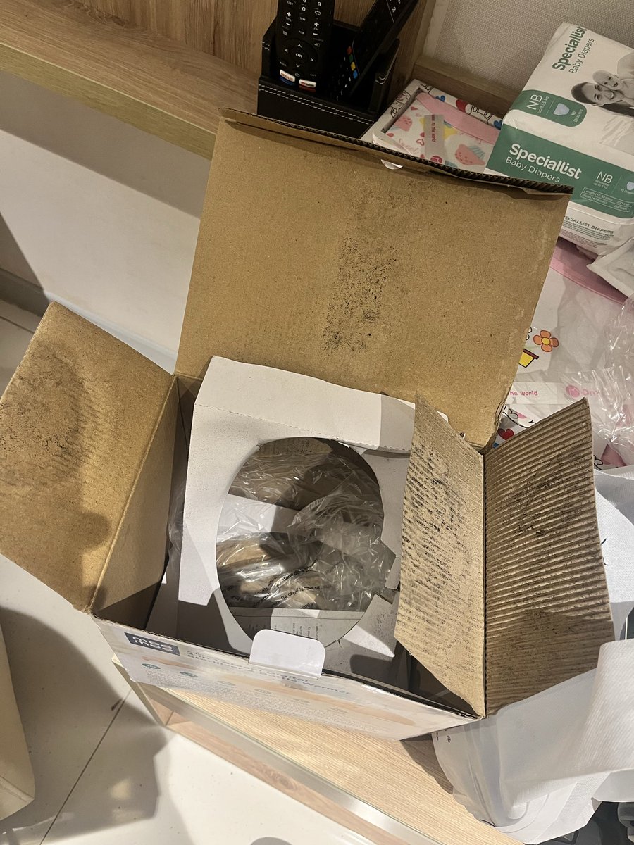 SrGaurav2's tweet photo. @CloudnineCare Providing such products, which is going to used by new born child. After raising concern they just ignore it like nothing happened, after escalating it to higher authorities even they don’t reply. Full of ignorance in safety and care. #cloudnine #Safety #hazard https://t.co/gKWqteuQeD
