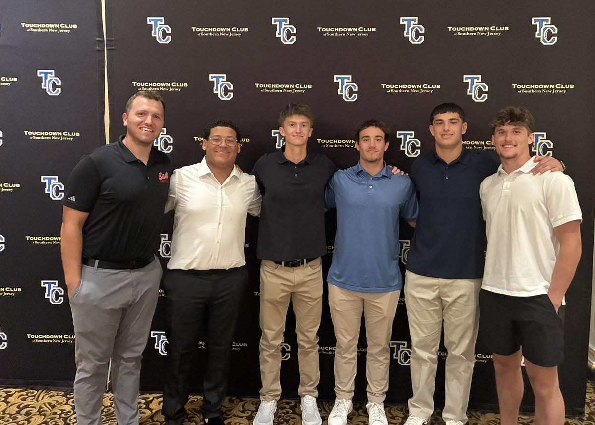 CHE_Fball's tweet photo. Our captains were honored tonight at the Touchdown Club of South Jersey banquet 🔴⚪️⚫️

Jayden Pitter #54
Liam Sweeney #14
Josh Greenberg #11
Trevor Levin  #8
Dillon Haddock #7

Thank you for honoring our leaders and everything you do!! @Mtrible @TDClubofSJ https://t.co/ARbMCIhN8k
