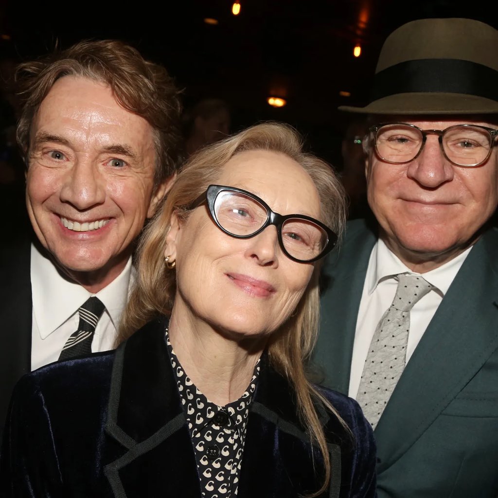 oliretta1890's tweet photo. martin short might have lost but he won in life https://t.co/pszqNuKnEY