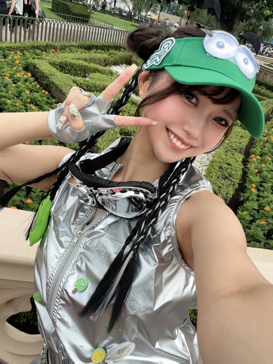 0714__mickey's tweet photo. Dハロスニーク‼️🎃

念願のおたすけマニー🛠✨️

カラフル軍団出陣🌈🌈🌈

#Dハロ仮装
#Dハロ仮装2026 https://t.co/e0ffAoWSrU