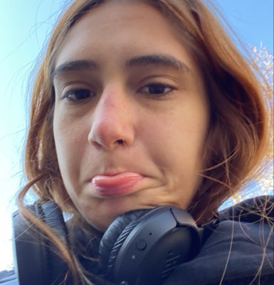 Pili_Domi's tweet photo. #NuevaFotoDePerfil
Hola gente voy a empezar una nueva carrera de twitstar o xstar? Buah ni idea espero que les gusten mis pensamientos amor y paz https://t.co/t0eyCVeAHo