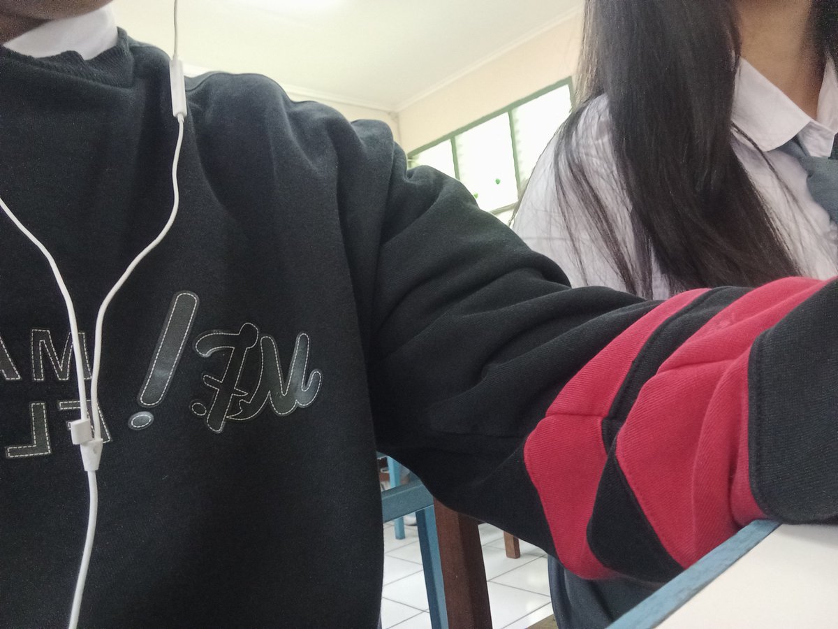 Marrathkaav's tweet photo. Me n my besto friendo https://t.co/1uCbDYmzbp