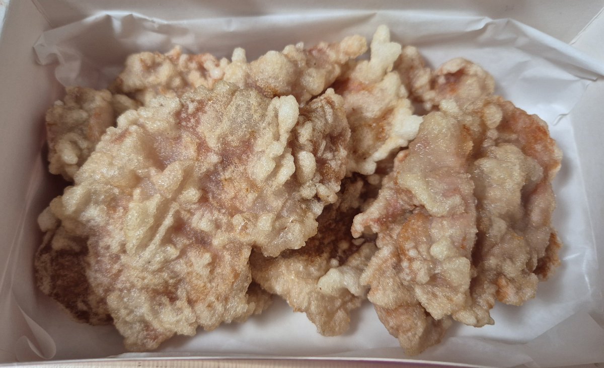 wuu_wang's tweet photo. #나이브놀이
분명 미니소 1인분인데 먹느라 너무너무 힘들엇고 배터질거 같앗고 그치만 한 3시간 동안 먹어서 어찌저찌 해치웟던 어제의 마라탕 https://t.co/nvrFxY8ref