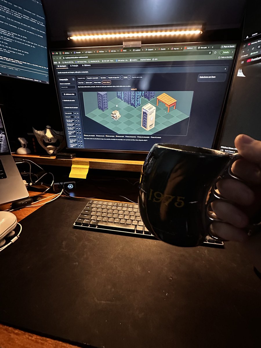 zero_hocx's tweet photo. Daily Screenshot:

Andei meio sumido mas já estamos bem avançados em funcionalidades nesse MMO de segurança cibernética online, terminando de configurar as mecânicas dos racks onde podem ser comprados e montados do jeito que o jogador quer switch, servidores,  e tudo mais que um rack tem direito, e pode ser usado para qualquer coisa contrato de hospedagem a ataques em massa ou armazenamento de projetos do jogador! O NPC do @acgfbr tá pagando bem para hospedar a infra de ia, mas você jogador terá que gastar uma grana, para receber essa renda kkkk

#GameDev #PixelArt #IndieDev