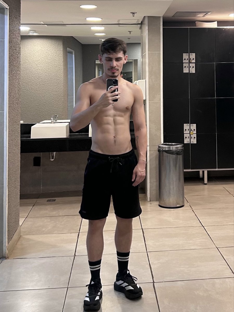 guui_rr's tweet photo. Keeping the progress going 🔥 https://t.co/FnLwQSBiY1