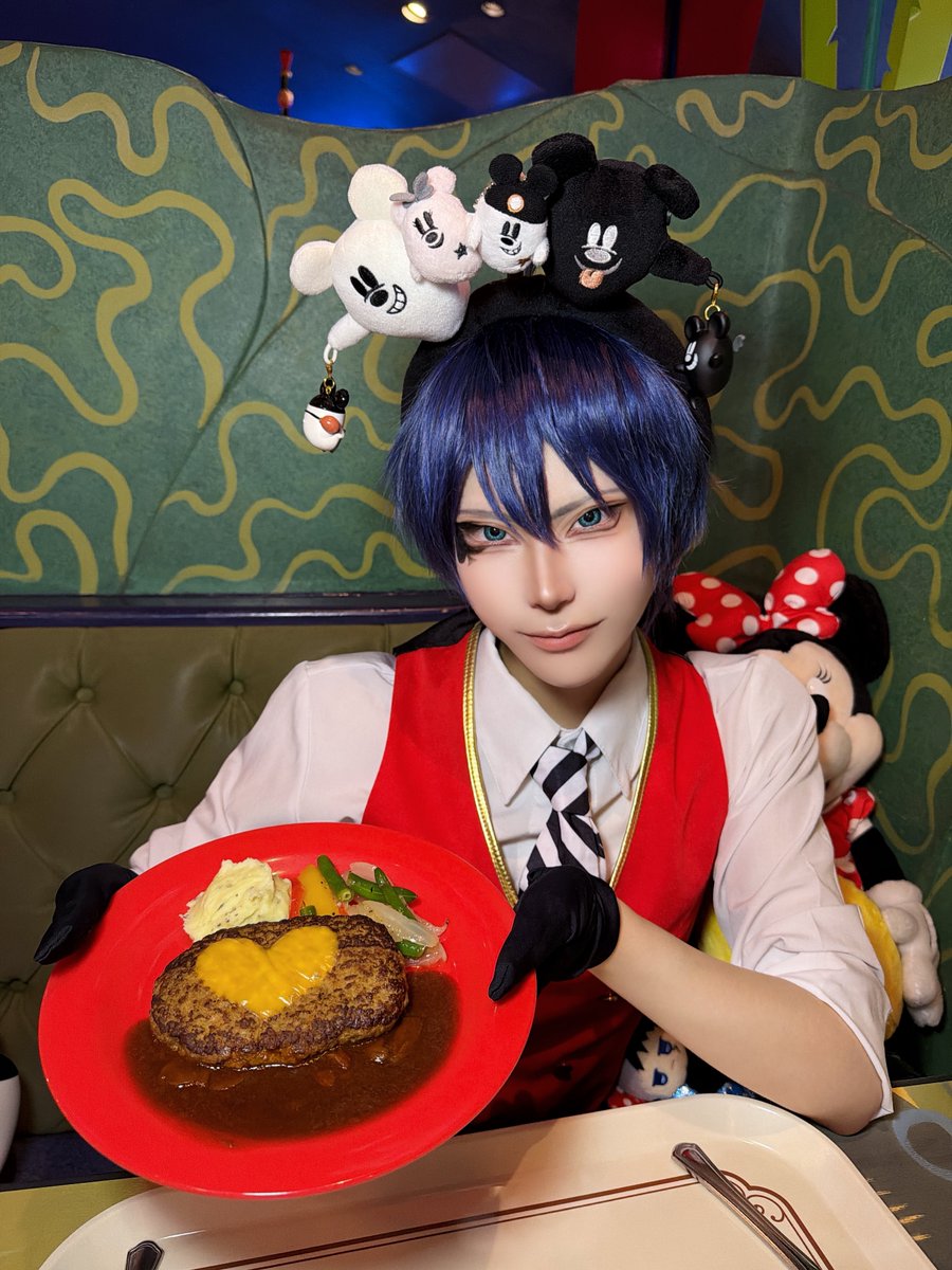 sss_teyan's tweet photo. ほぼ1年振りのデュース✩.*˚

#Dハロ仮装2026
#Dハロツイステ https://t.co/MBVnwQ2BPd