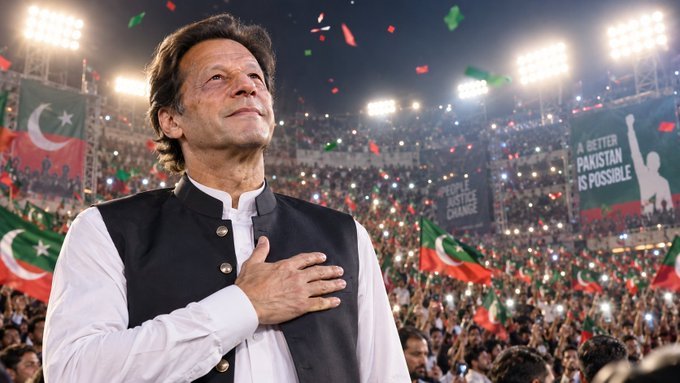 enigmaakh's tweet photo. اگر آپ گھر بیٹھے کچھ بھی نہیں کر سکتے، نہ میسج لکھ سکتے ہیں، نہ ٹویٹ کر سکتے ہیں، نہ ری پوسٹ کر سکتے ہیں، تو عمران خان کے نام کا صدقہ شوکت خانم اسپتال کو دے دیں۔

اگر روزانہ کی بنیاد پر نہیں دے سکتے تو ہفتہ وار دے دیں، اور اگر ہفتہ وار نہیں دے سکتے تو ماہانہ دے دیں۔

لیکن جب بھی عمران خان کو یاد کریں، اس عظیم تحفے کو ضرور یاد کریں جو انھوں نے اپنی والدہ کے نام پر اس قوم کو دیا ہے۔ یہ تحفہ صرف ایک اسپتال نہیں ہے، بلکہ پوری قوم کے لیے امید، خدمت اور انسانیت کی بہترین مثال نشان بن چکا ہے!

https://t.co/lClB2P4Id0

@SKMCH
@Aleema_KhanPK
@Noreen_KhanPK
@DrUzma_KhanPK
@Kasim_Khan_1999