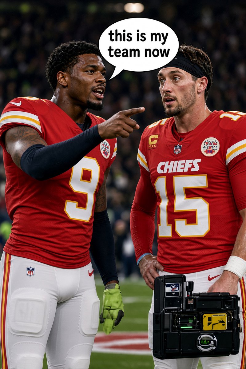 FoolKillerKurt's tweet photo. Kenneth Walker to Mahomes at halftime https://t.co/7285rOrz8C
