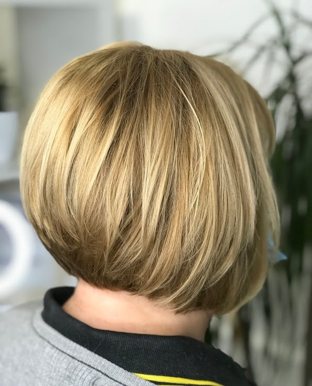 GiuseppeMoitlx's tweet photo. B O B S did you read that bobs were going to be the new hair trend post lockdown? ⁠
⁠
Well, it is certainly looking that way now we are back in the salon, a lot of our short hair guests have now got bobs they never wanted, but now they have them, https://t.co/5MVskKyaPU