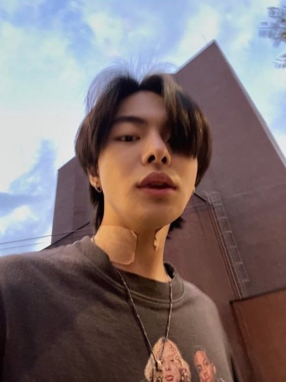 teensleoo's tweet photo. yow🤟 https://t.co/tARleD6Nkn