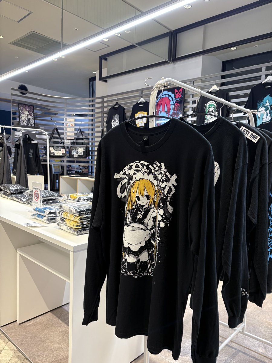 whojiko's tweet photo. SHIBUYA POPUP🛜

6日目　-_-b

本日も20:00までお待ちしてます🙂‍↕️🙂‍↕️ https://t.co/AzlOb7enU4