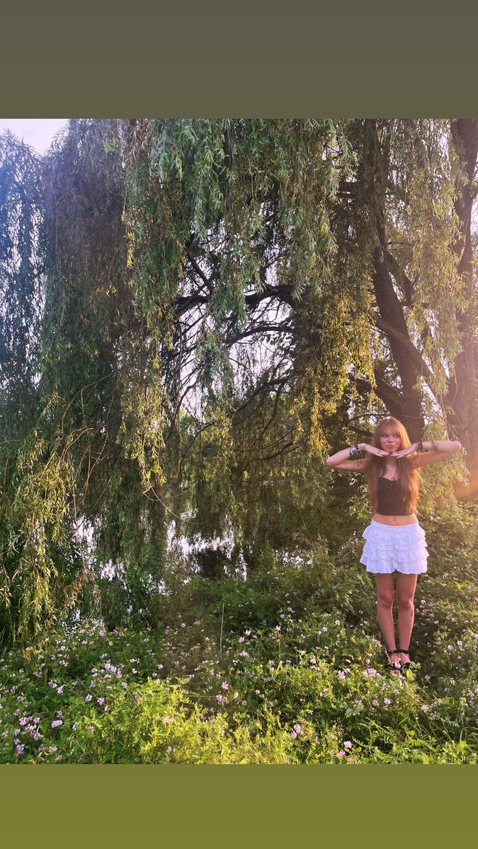 willowvelvethaz's tweet photo. She was a fairy https://t.co/0LW7A7TRDL