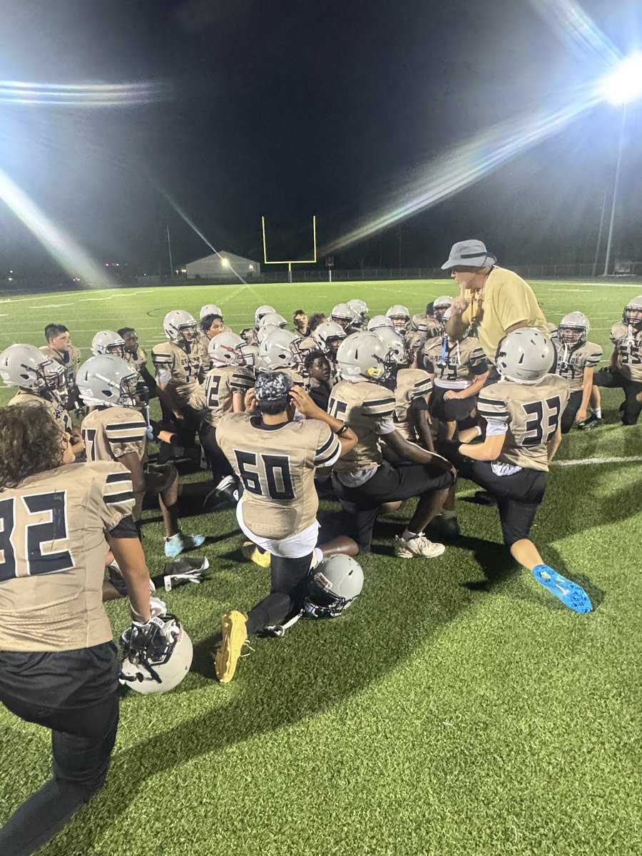 BJHAthletics's tweet photo. Briscoe 7A football with the big win.  #PTN @briscoe_eagles @FosterFootball @AthleticsFoster @lcisdathletics @FHSABC_TX https://t.co/thFxVTK9bQ