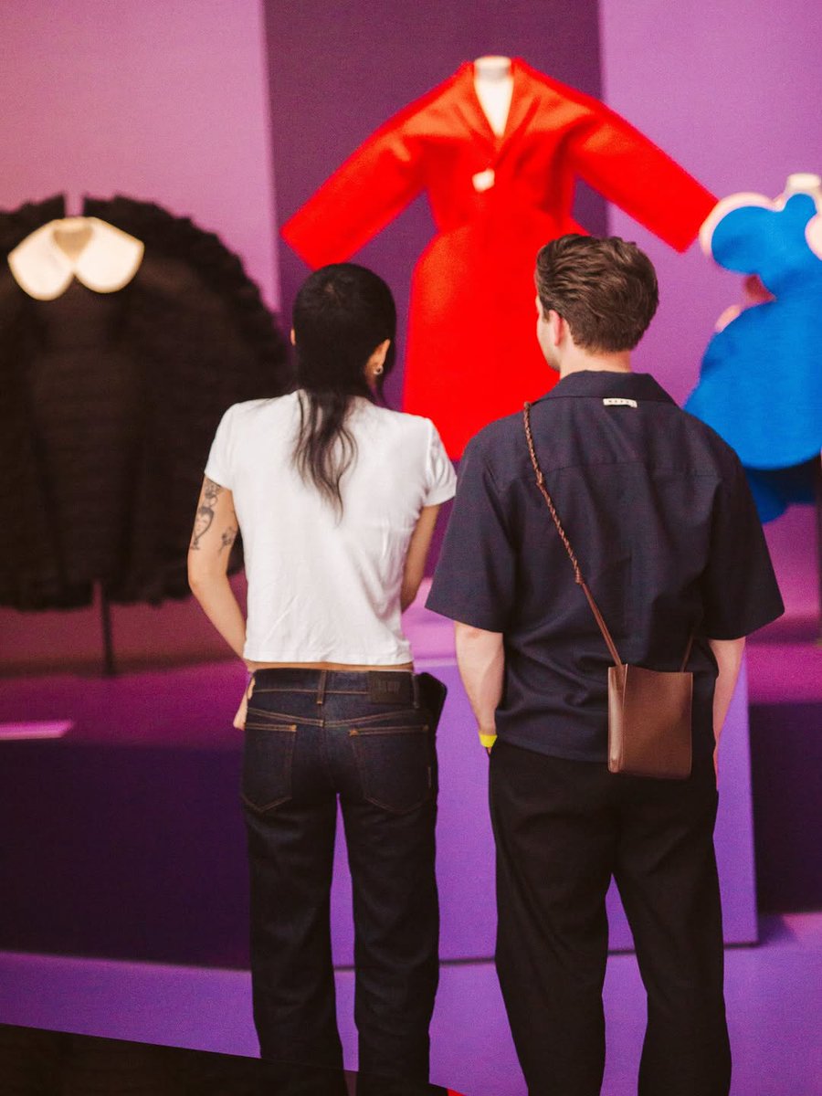 Paulvitorgol's tweet photo. ❤️‍🔥 A day in the Gallery with two fashion icons? That's a date.

Our doors are open daily from 10am–5pm, and Friday nights from 6–10pm.

What’s not to love? https://t.co/A9Dhye7fWT