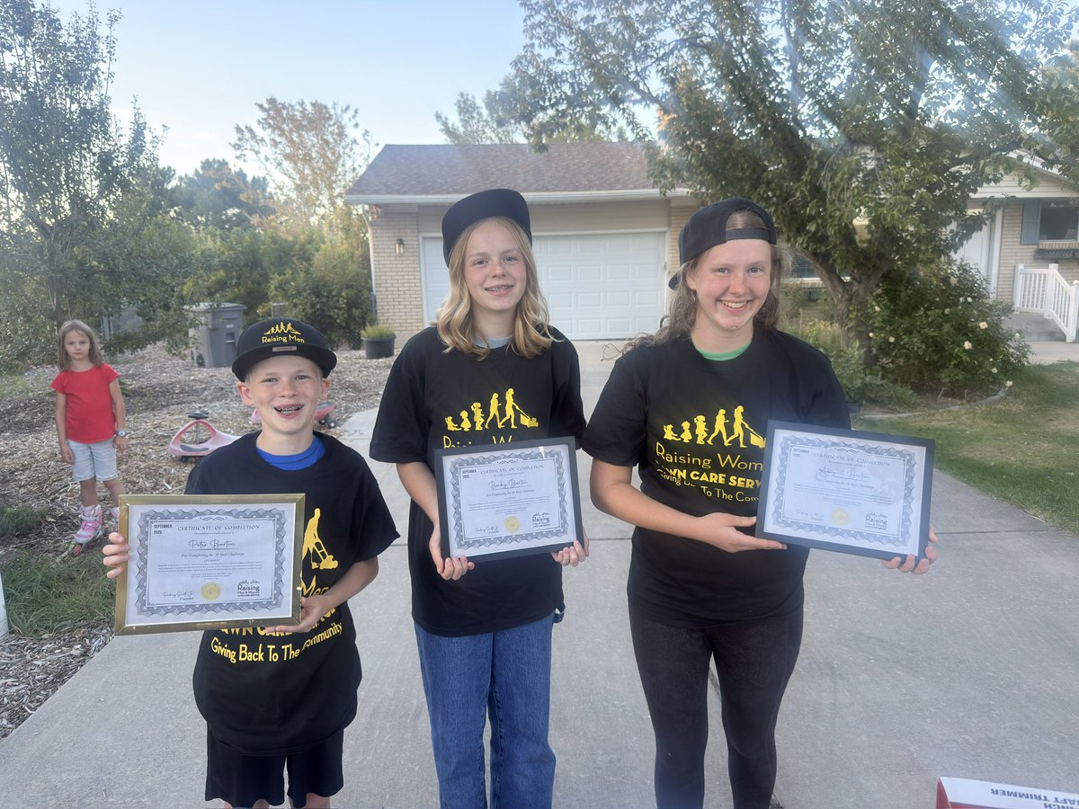 iamrodneysmith's tweet photo. Family, please help me congratulate Abigail ,Becky & Peter of South Jordan, UT , on completing our 50 Yard Challenge! Abigail ,Becky & Peter  mowed 50 free lawns for the elderly, people with disabilities, single parents, and veterans in their  community. What an incredible accomplishment and a great example of giving back! * families with 3 or more kids are required 100 lawns. They mowed 100.