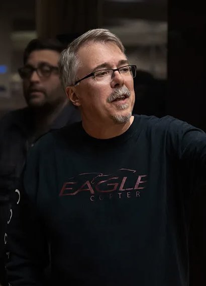 DiscussingFilm's tweet photo. Vince Gilligan has won his first-ever writing Emmy.

He was only awarded Emmys for his producing role on ‘Breaking Bad’. https://t.co/dSerobTo8r