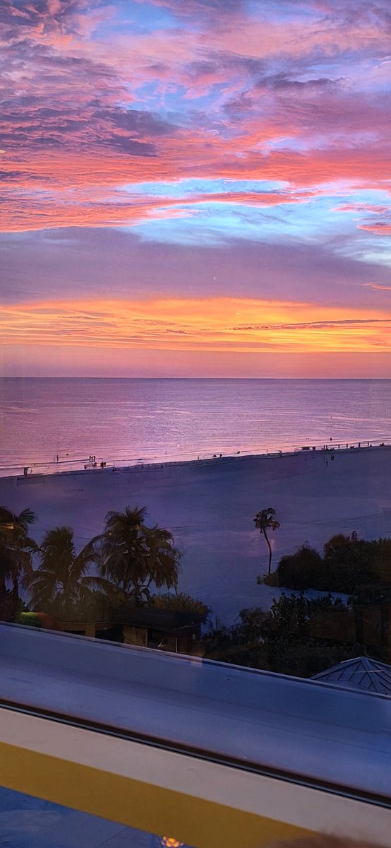 DLLUGC's tweet photo. Florida doesn’t do “off-season.” 😎

Brands looking for beach days, sunshine, water, outdoor adventures &amp; year-round content — let’s collab. 🌊✨

Your brand deserves a little Florida energy😉
#UGC #Ugccreator #Ugcopportunities https://t.co/o4ELdI6EME
