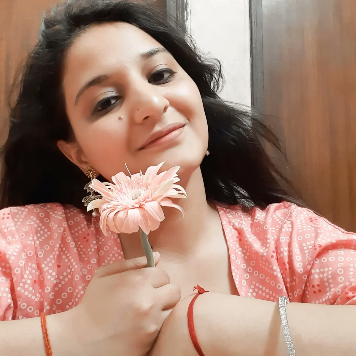StephenCil6g's tweet photo. Blooming beautifully🌸💕...................................................................................   🌸                     😘  łpost https://t.co/zoTcfs2nYK