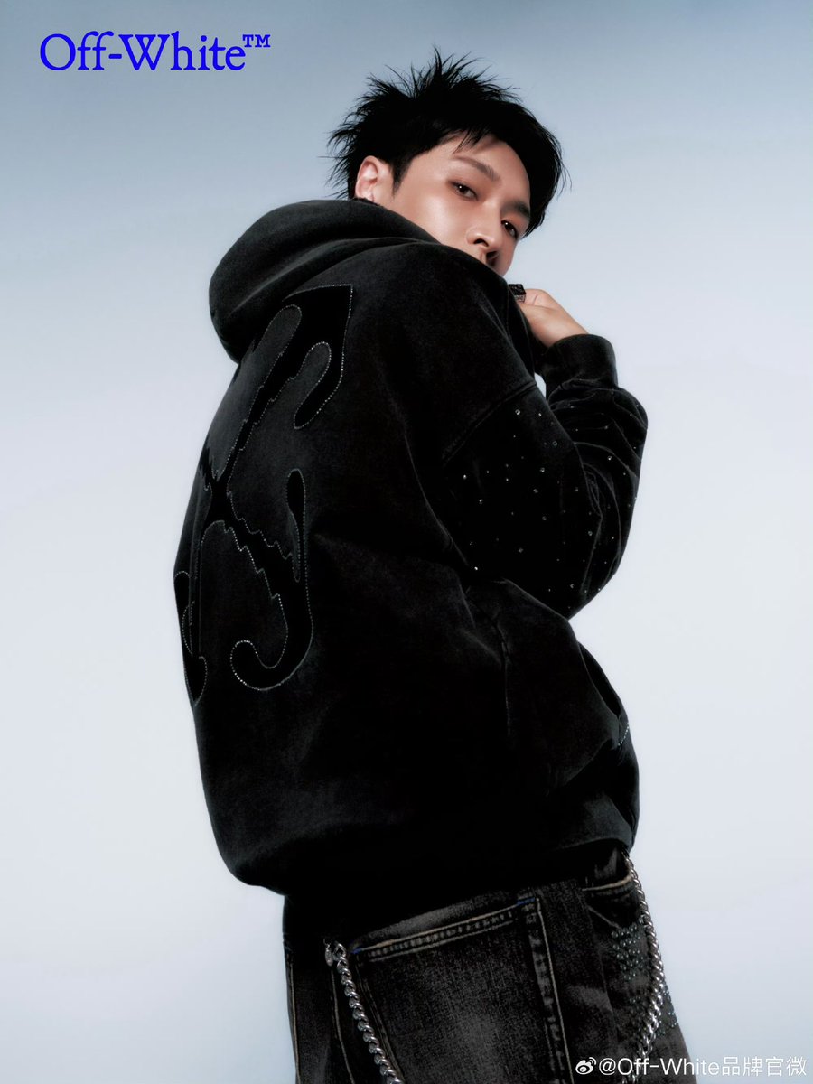 XingTweetTRANS's tweet photo. 260915 @OffWht weibo updated 3p

#LayZhang #ZhangYixing #อี้ชิง #张艺兴 #Lay #Yixing  #레이 #レイ #장이씽 @lay_studio @layzhang https://t.co/6sRx6xvOEz