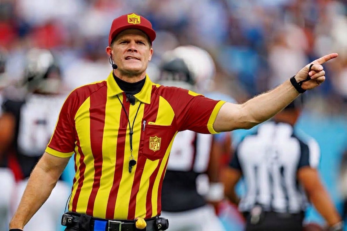 andreasftslave's tweet photo. The MVP of the game. #CheatingChiefs #chiefskingdom #DENvsKC https://t.co/o2I5e5w6Af