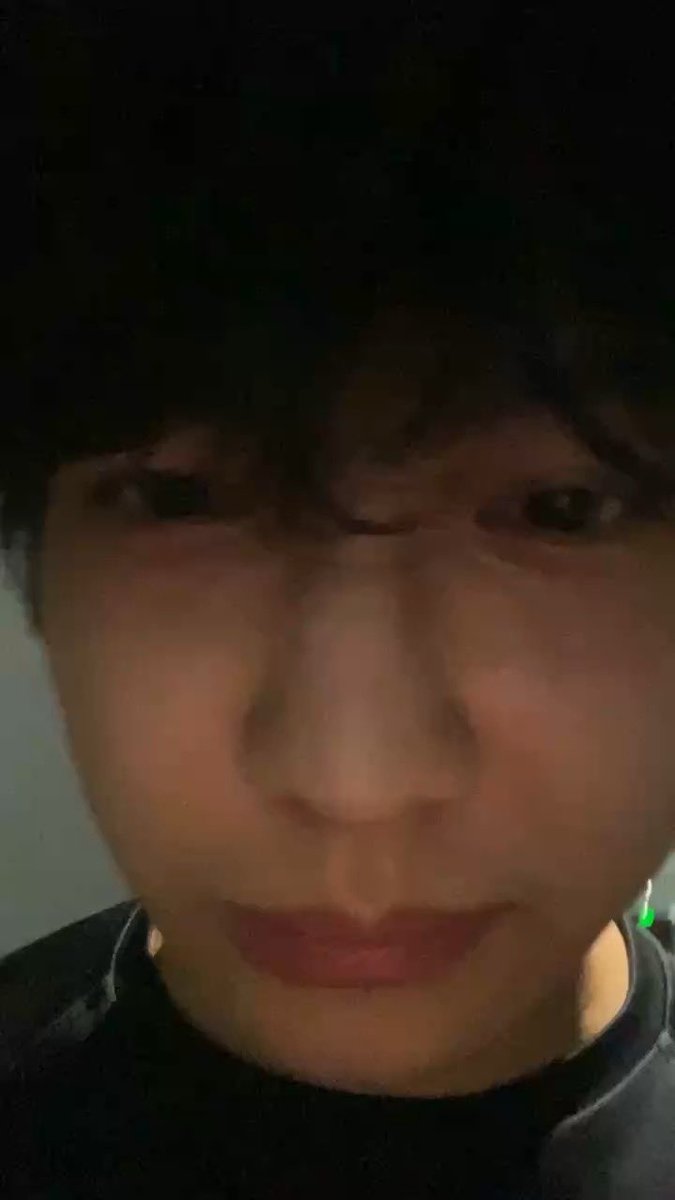 Zzzvlip's tweet photo. 我就这样脸和身材各长各的 https://t.co/54Koi8YCjf