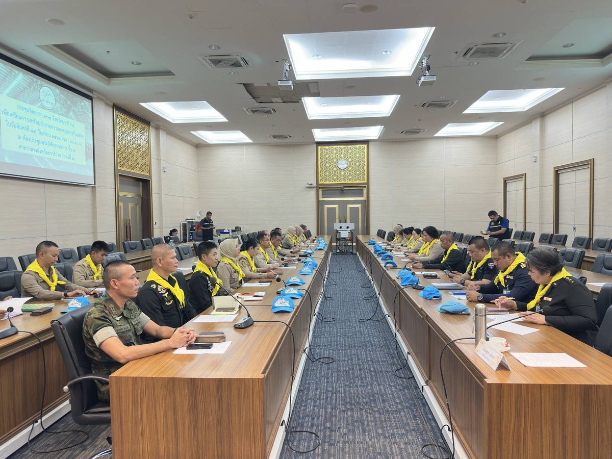 army15102's tweet photo. 🇹🇭 ร.151 พัน.2🇹🇭
✨ประชุมจิตอาสา 904 เตรียมความพร้อม วางแนวทางปฏิบัติภารกิจรับเสด็จฯ ✨

⏩ เมื่อวันที่ 14 ก.ย.69 เวลา 1000  พ.ท.ปัญญา ไชยชนะ ผบ.ร.151 พัน.2 มอบหมายให้ ร.อ.เกรียงไกร ศรีพระจันทร์ ฝอ.5 ร.151 พัน.2/จิตอาสา 904 หลักสูตรพื้นฐาน (ภาค 4 ) รุ่นที่ 4/67 รหัส 4-4ก011 https://t.co/3ihHqicf8p