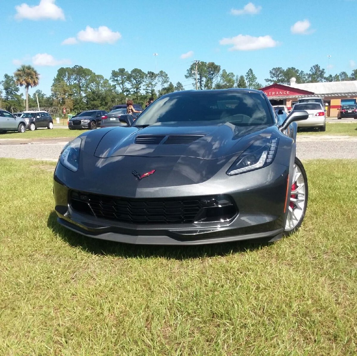 Saviuhr's tweet photo. Fast car ? https://t.co/NOJ28rkbbt