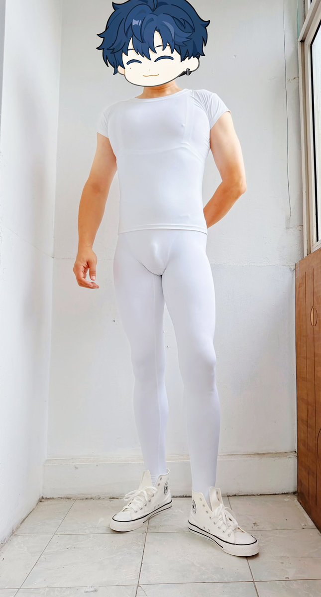 boyedh3k's tweet photo. 喜欢吗

#芭蕾舞 #体操服 #芭蕾大袜 #连体衣 #芭蕾男生 #leotard #形体服 #白丝 #芭蕾男 https://t.co/EMwXoOMH2y