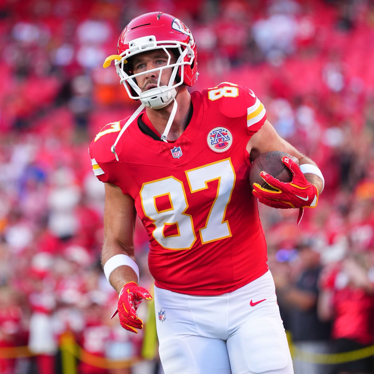 NFLPlus's tweet photo. Travis Kelce passes Jason Witten for the second-most receiving yards by a tight end in NFL history

@Chiefs | #ChiefsKingdom https://t.co/ihD3hGYXa1