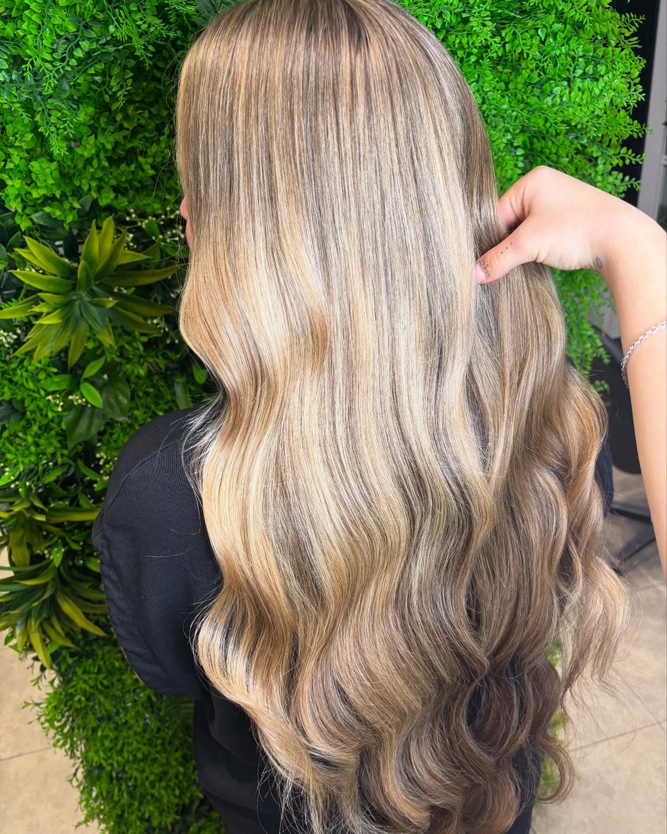 RandallStuhceg's tweet photo. roots be gone🤫
colour created by Ella🤍 https://t.co/OaNkKVPxJ7