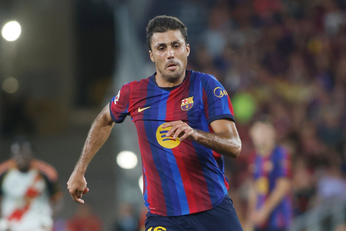 frentemerengue's tweet photo. Muchas risitas con Diomandé pero el de 80 millones cero goles y cero asistencias en liga y champions  ¿y ahí qué?🤫 https://t.co/VFSuyPcHMb