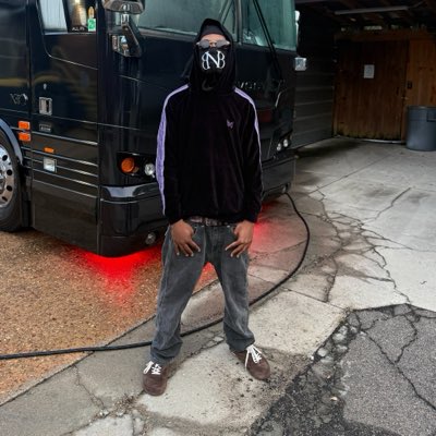 evilgiane's tweet photo. #NewProfilePic https://t.co/AhG62OLTwv