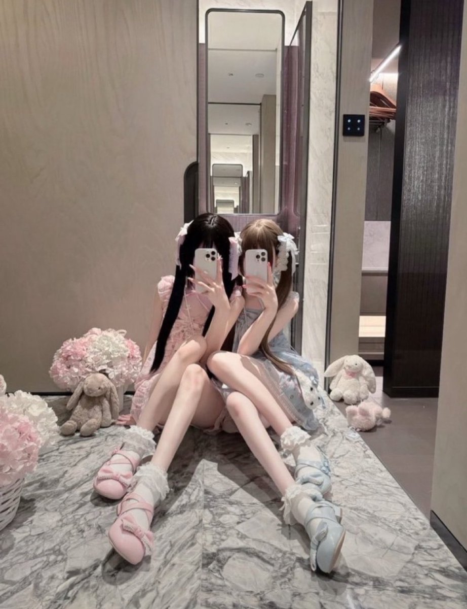 marow_superstar's tweet photo. 继续继续！！！😂

谁要看我和闺蜜的福吗，

 多来锐评一下，看完不许讲我福嗷…！ https://t.co/OO0StlngCf