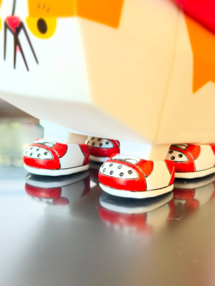 13DOKU_TOKU's tweet photo. 4足セットだにゃ😻
#BUCAT #cat #arttoy #designertoys https://t.co/cxLiHIWXG7