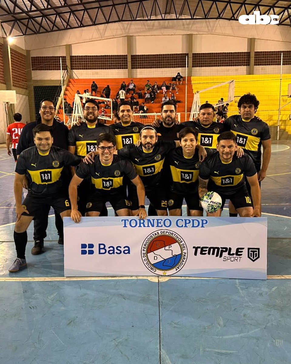 ABCDeportes's tweet photo. TRABAJAN EN LOS MEJORES ESTUDIOS, HACEN ANÁLISIS TÁCTICOS TODA LA SEMANA, EL DÍA ANTERIOR AL PARTIDO COMEN LAS CHIPITAS DE MABEL, Y DESPUÉS LLEGAN A LA CANCHA PARA… https://t.co/d445lz7vJ6