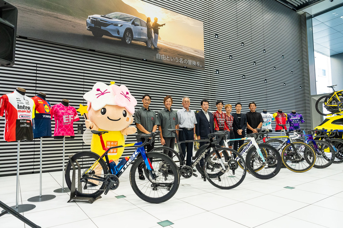 osamukurimura's tweet photo. 明日（9月16日）は、「SUBARU presents 2026 宇都宮ジャパンカップサイクルロードレース 記者発表会」が開催されます！

例年同様、MC Aleeさんと「海外・国内の出場チーム紹介、出場予定選手の発表／見どころ紹介・レース展開予想」などを担当しますが、今年は強力助っ人として辻啓さん（大会公式SNSアンバサダー）にも参戦いただきさらに深堀りしてまいります。

出場チーム速報は、各メディアさん＆公式SNSなどで発信予定です！時間は15:00〜16:30です。

https://t.co/TSWjTV2rSN