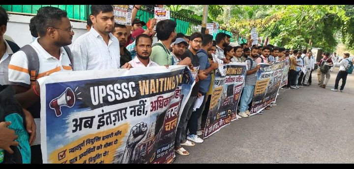 SanjayKuma1324's tweet photo. #waiting_list_in_upsssc_exam
#waiting_list_in_upsssc_exam
#waiting_list_in_upsssc_exam
#waiting_list_in_upsssc_exam https://t.co/VP58uP7vEM