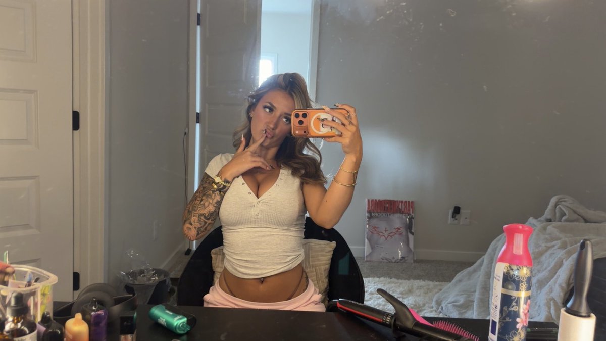 lbaby44882's tweet photo. hiii👼🏼 who’s up? #selling #onlyfans #freak 

https://t.co/7EVuoSwYmq https://t.co/OElorleiJM