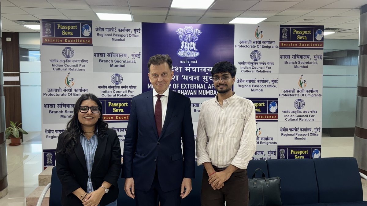 IIIT_Pune's tweet photo. Our students represented @IIIT_Pune  at "Engaging Emerging Start-Ups in #AI, #Healthcare &amp; Life Sciences" organised by the Ministry of External Affairs in collaboration with @Brussels_hub

Engaging with entrepreneurs, industry leaders &amp; exploring collaborations
#SDG8 #SDG9 #SDG17 https://t.co/U1UFIJx9UB