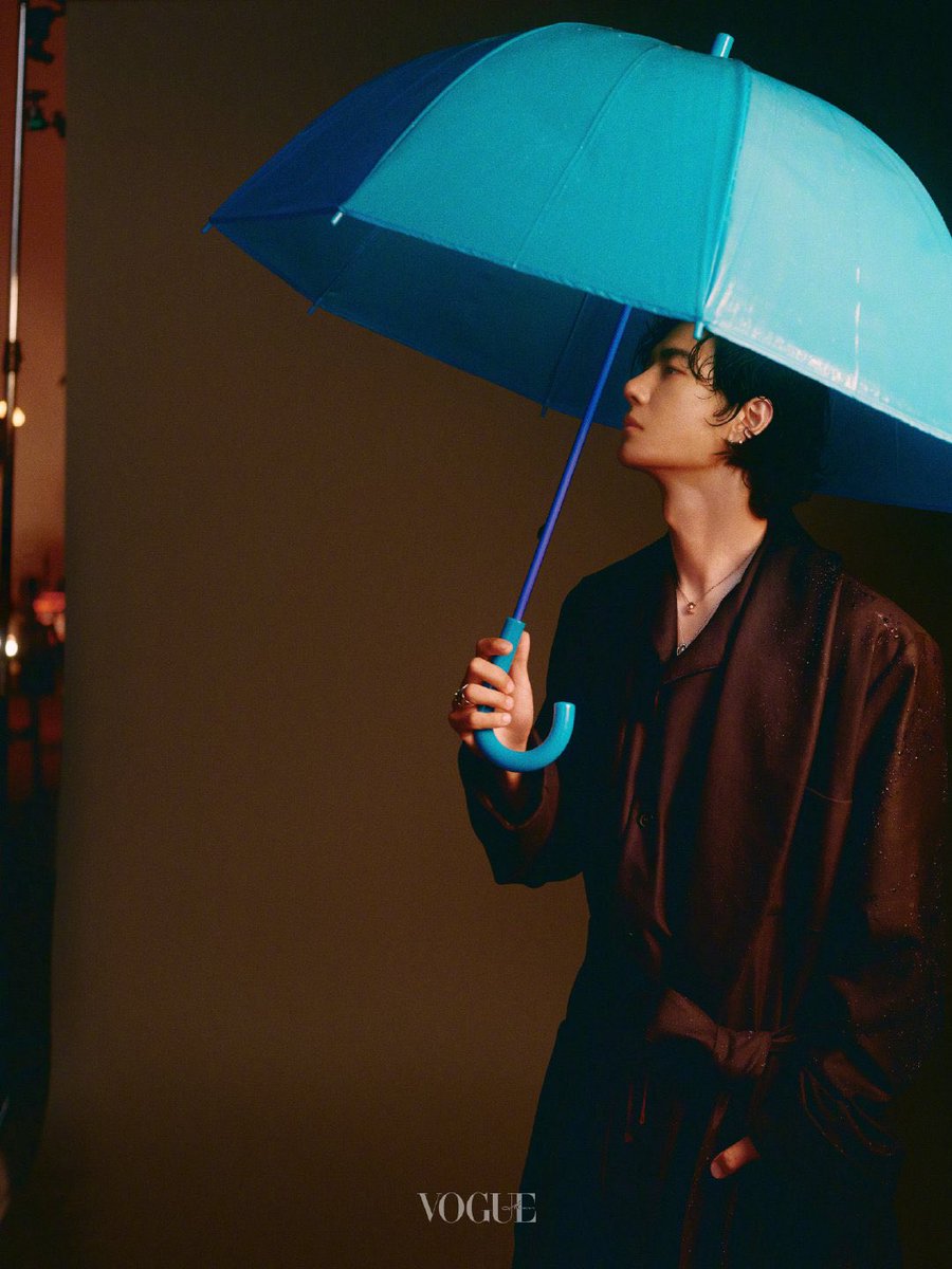 XZhanbaobao's tweet photo. VOGUEMAN &amp; VOGUEWORLD
คู่ที่จะครองโลก และยืนเคียงข้างกันบนยอดเขาหิมะและในทุกๆเส้นทางได้ ต้องเป็นคู่พิป๋อน้องจ้านแล้วนาทีนี้ https://t.co/2uccfsUDmX