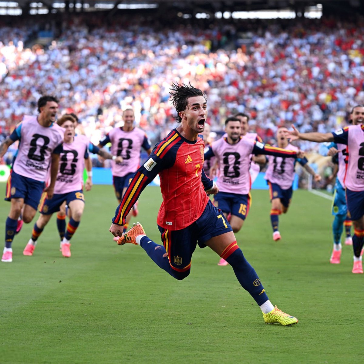 TouchlineX's tweet photo. 🚨 𝗗𝗜𝗗 𝗬𝗢𝗨 𝗞𝗡𝗢𝗪: Ferrán Torres has won 43 out of the last 44 matches for club and national team when he has scored. 

His only defeat during that period of time came in the Champions League in 2025 when he was still at Barcelona, vs. PSG. 

He was the sole goalscorer in the World Cup final, too.